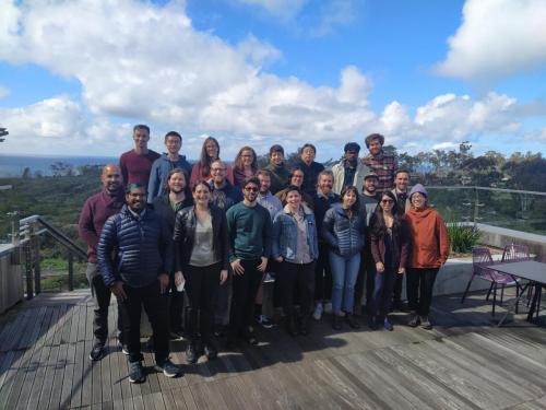 Group picture at the Scripps Institute of Oceanography